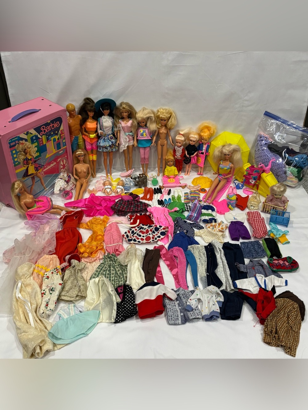 Vintage 80s 90s Barbie Mattel Creata Doll Lot Clothes Accessories Carrying Case